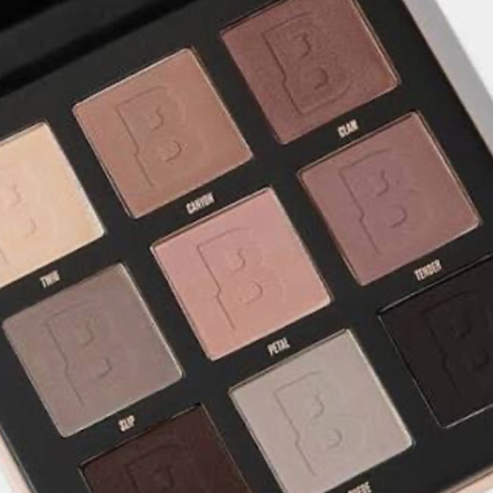 Beauty Bay Neutral 9 Colour Palette - Picture 4 of 4